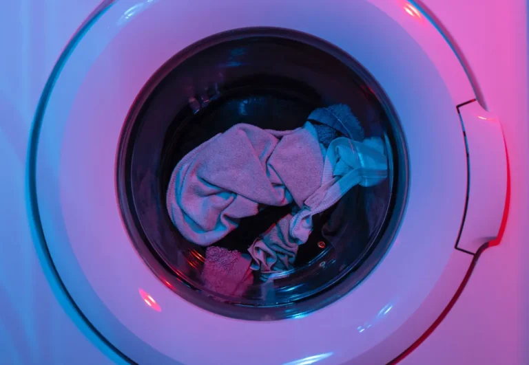 Does Spandex shrink in the dryer?